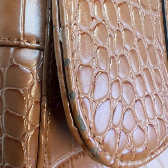 Code Sling Bag Women's Faux Animal Leather Metal Snap Brown Medium Shoulder Bag - Picture 10 of 13